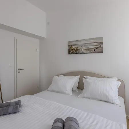 Apartment Ileana *